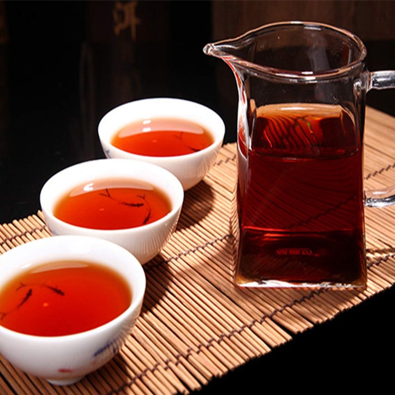 Natural Yunnan Black Tea Ripe Pu-erh Tea Ancient Tree Pu