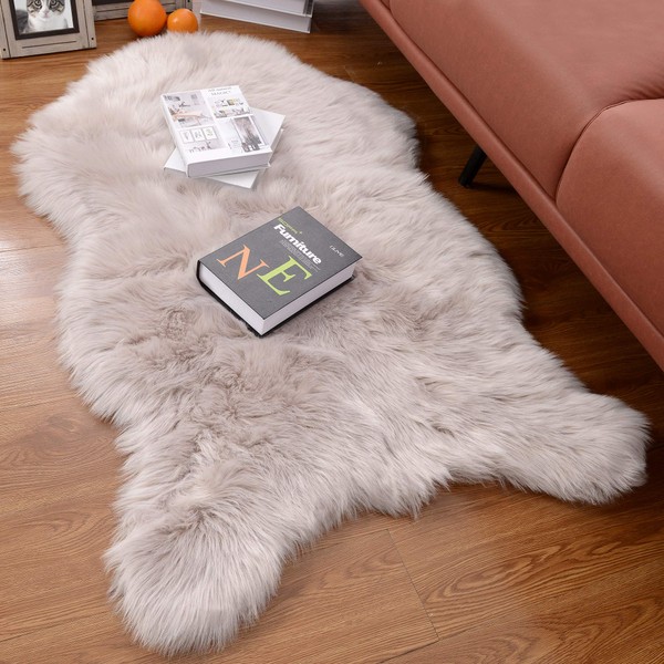Hugs Living Soft and Fluffy Faux Fur Rug, Chair Cover