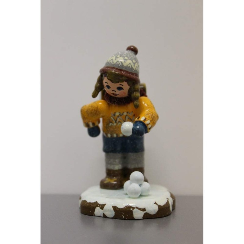 Hubrig Folk Art Small Figures & Miniatures Winter Children School