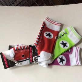 Everbright 3 PAIRS LADIES SNEAKER NOVELTY SOCKS*LIKE AN OLD FASHIONED SNEAKER*RED/LI