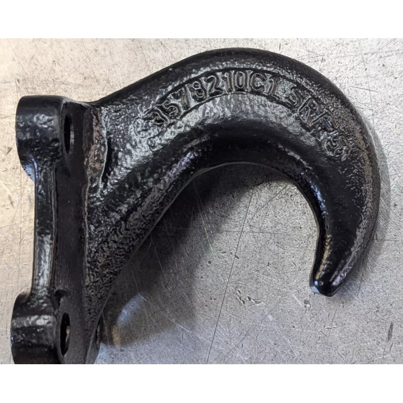 International Pair NEW Tow Hooks 3578210C1 International 4900 7100 Heavy
