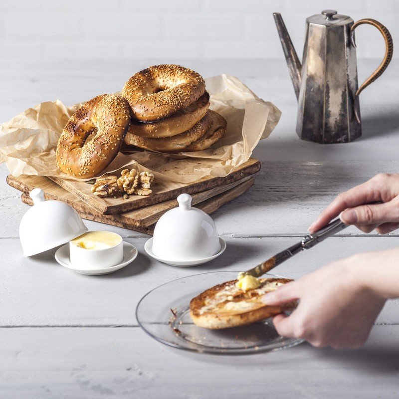 WM Bartleet & Sons 1750 TSET33 Butter Pat with Lid