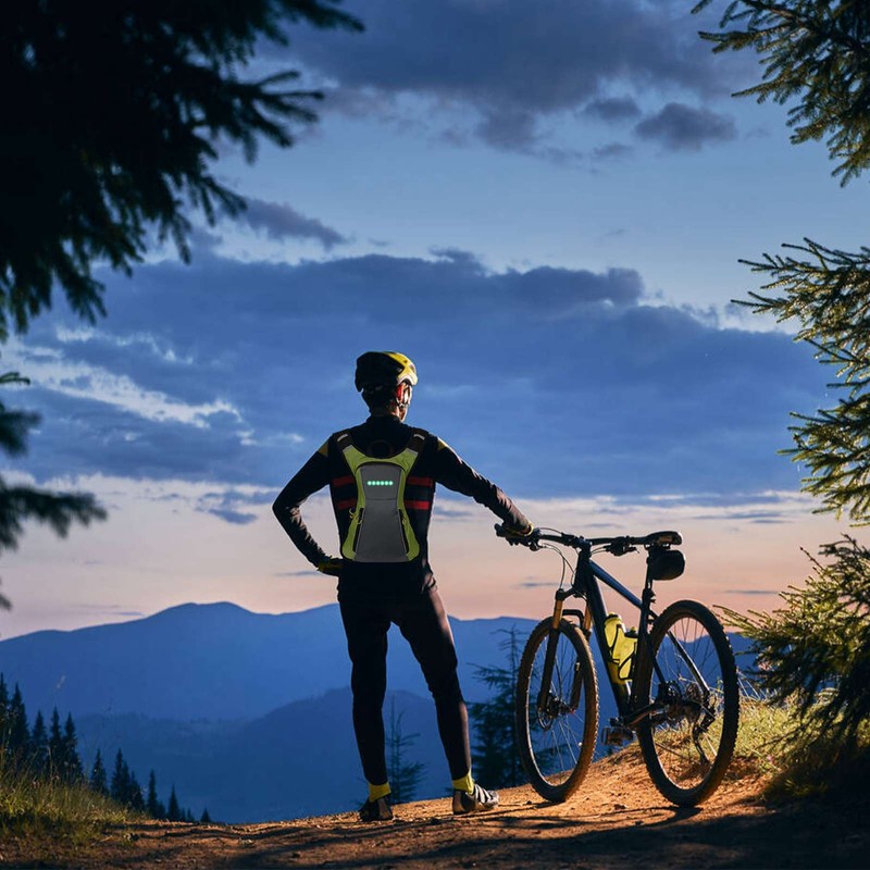 LED Turn Signal Backpack IPX5 Waterproof Reflective Backpack with Direction