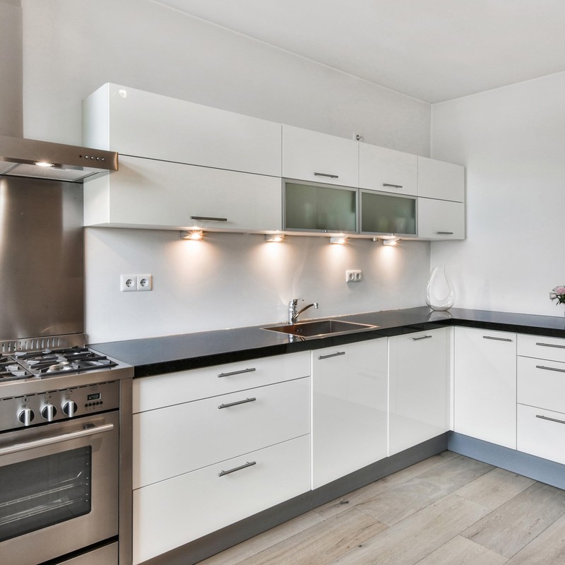 Bright Source LED Triangular Pyramid Cabinet Cupboard Unit Shelf Light,