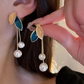 Wendalern Boho Pearl Earrings Gold Long Tassel Pearl Dangle Earrings Pearl Leaf Stud Earrings Double Faux Pearl Statement Earrings Silver Pearl Earrings Bridal Jewellery for Women Girls, Zinc, No