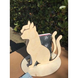 Holder for papers, newspapers, magazines