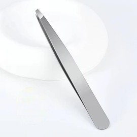 Pinza profesional para cejas