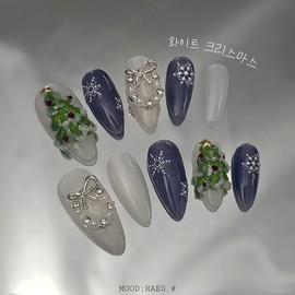 [M;H #] White Christmas handmade nail tips - Required to enter Owen Lake in delivery message / [M;H #] 화이트 크리스마스 수제네일팁 - 배송메세지에 필수로 오왼 호수 입력