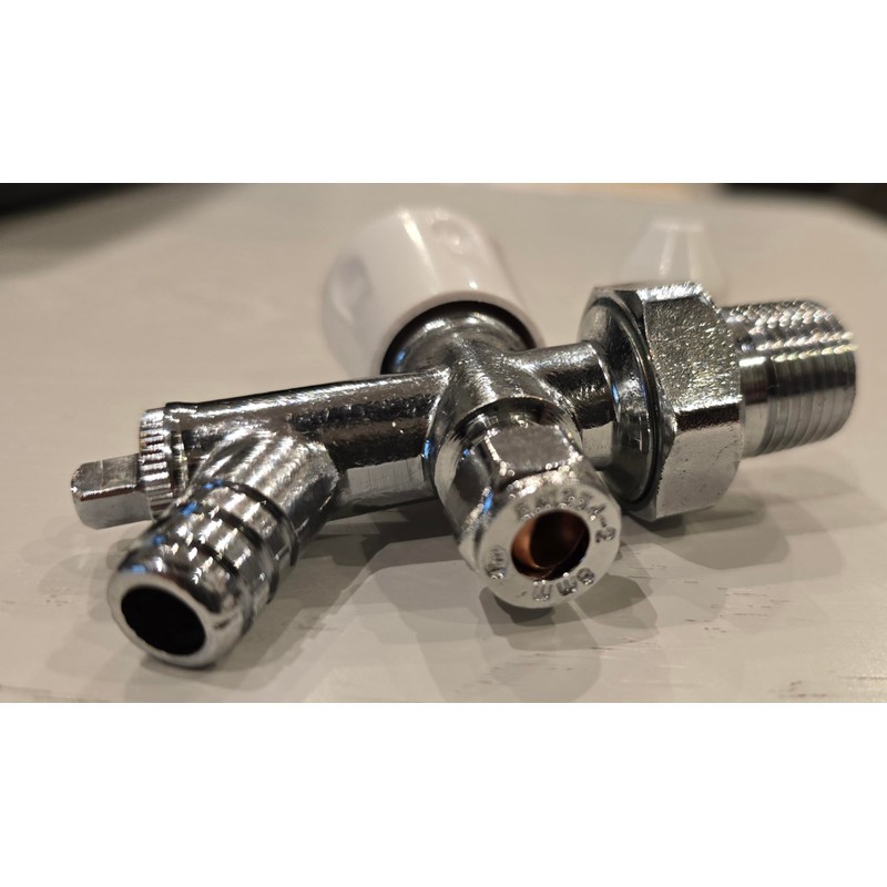 TC Classic Manual Lockshield Wheelhead Radiator Valve Angled 8mm with