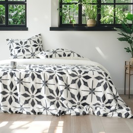 Simple&Opulence Boho Cooling Duvet Cover Set Queen Size, 3Pcs 100% Viscose Derived from Bamboo Aztec Luxury Retro Geometric Pattern Comforter Cover Set, Soft Breathable Bedding for Hot Sleepers(White)