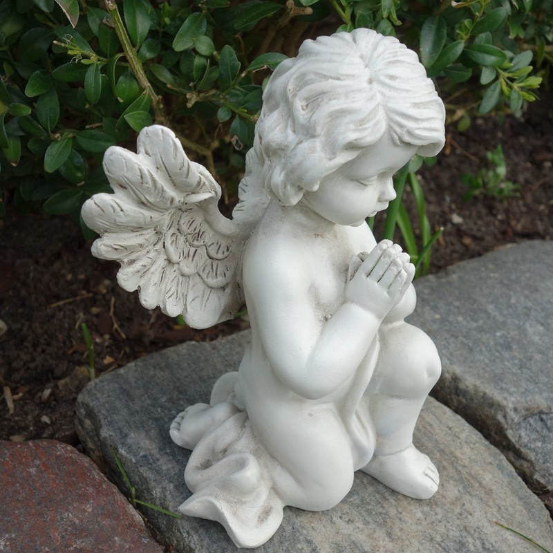 Praying Angel Memorial. Height 16 cm