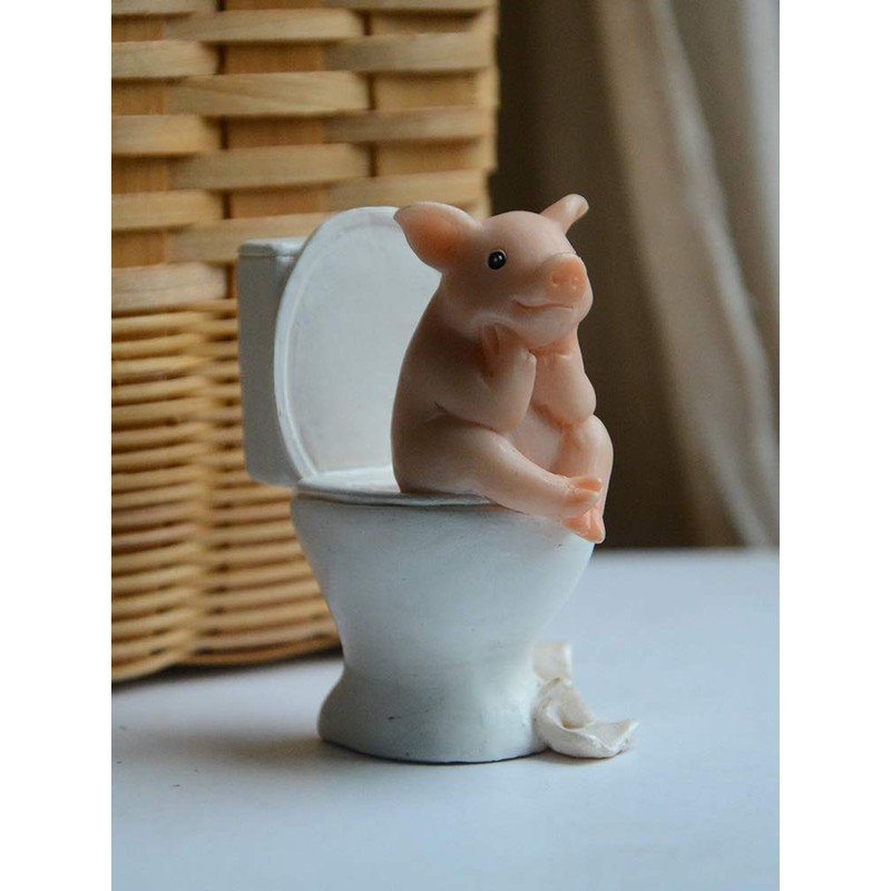Gemmia Miniature Fairy Garden Pig Figurines- Toilet Thinking Pig (PVC