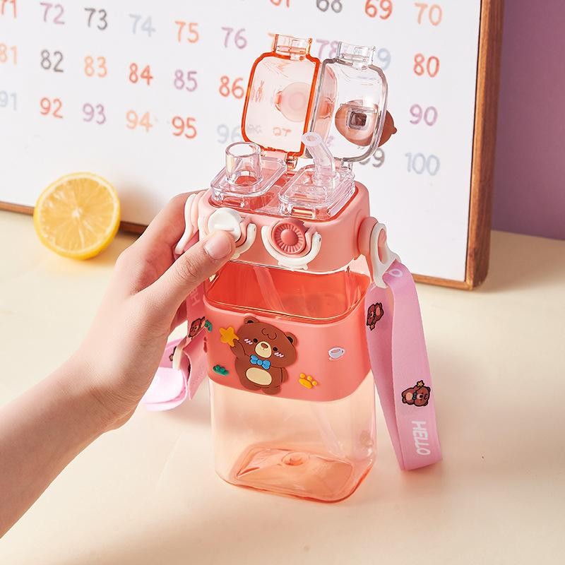 Cartoon pattern children's drinking cup 1 large capacity water bottle