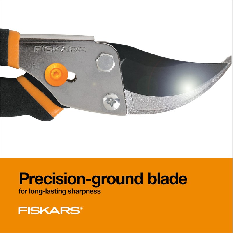 Fiskars Bypass Pruning Shears, 5/8-Inch Cut Capacity Garden Clippers, Gardening