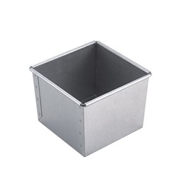 Tiger Crown Baking Pan with Square Lid 2375