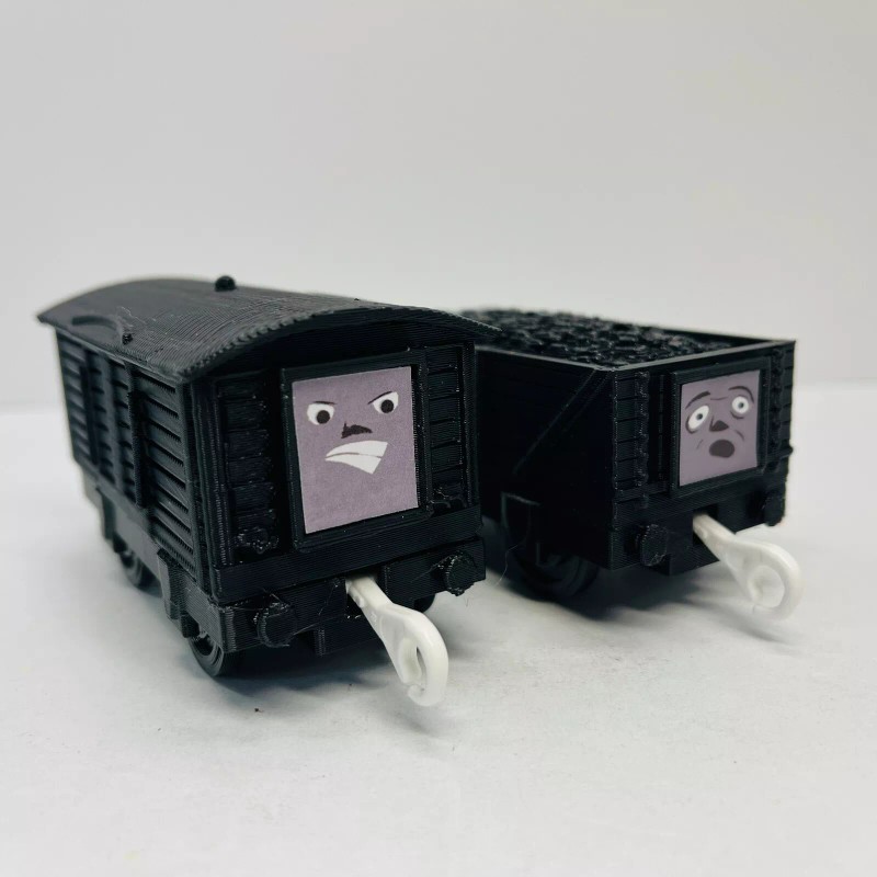 Thomas & Friends Trackmaster Custom Black Troublesome Truck Train READ!!