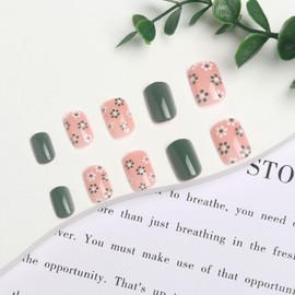 BFY Flower Press on Nails Short Square Green Fake Nails, Spring Summer Green Flowers Acrylic Nails, Nude Glossy Gel False Nails Kit Stick Glue on Nails Tip, St Patrick's Day Decoration 24 Pcs