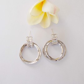 Hiqmic 925 Sterling Silver Exaggeration Circle Zirconia Stud Earrings Piercing for Women Fashion Jewelry Gifts WK90080