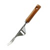 Manual weeder with wooden handle Root weeding, manual weeding tool