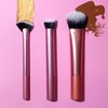 Real Techniques Seamless Complexion Makeup Brush, For Foundation, Primer and