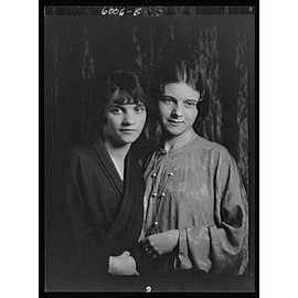 HistoricalFindings Photo: Gazarian,Olga,Miss,unidentified Woman,Group Portraits,Nitrate,Arnold Genthe,1932