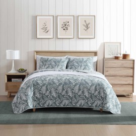 Eddie Bauer - Queen Quilt Set, Reversible Cotton Bedding with Matching Shams, Wildflower Inspired Home Decor with Stripe Reverse (Fern Garden Green, Queen)