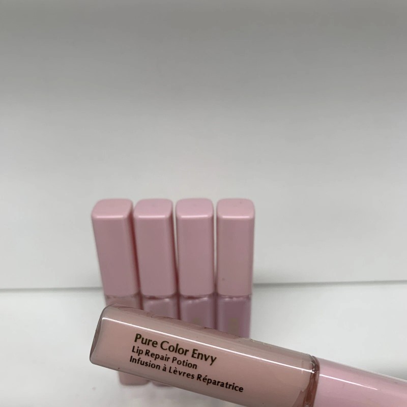 5 pociones reparadoras de labios Estee Lauder Pure Color Envy