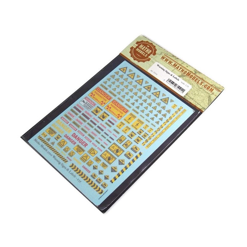 Masomodel 1/35 Warning Sign & Warning Table Set Plastic Model