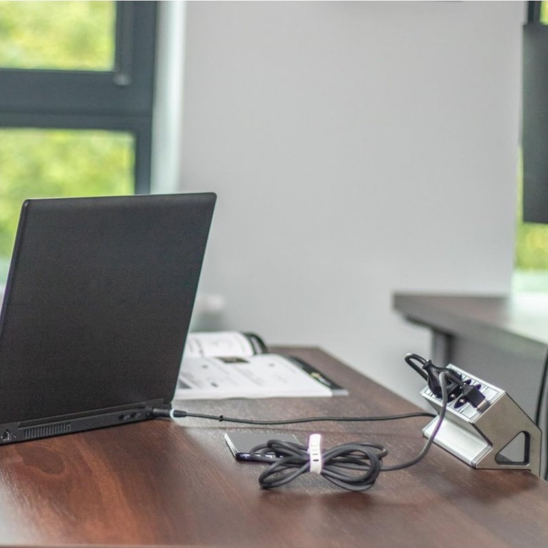 Aluminium surface-mounted socket 3-way, USB-A USB-C, clamp mounting