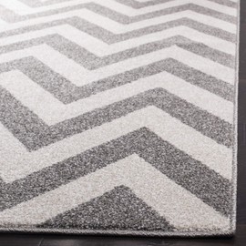 Safavieh Amherst Collection AMT419R Chevron Area Rug, 9' x 9' Square, Dark Grey / Beige