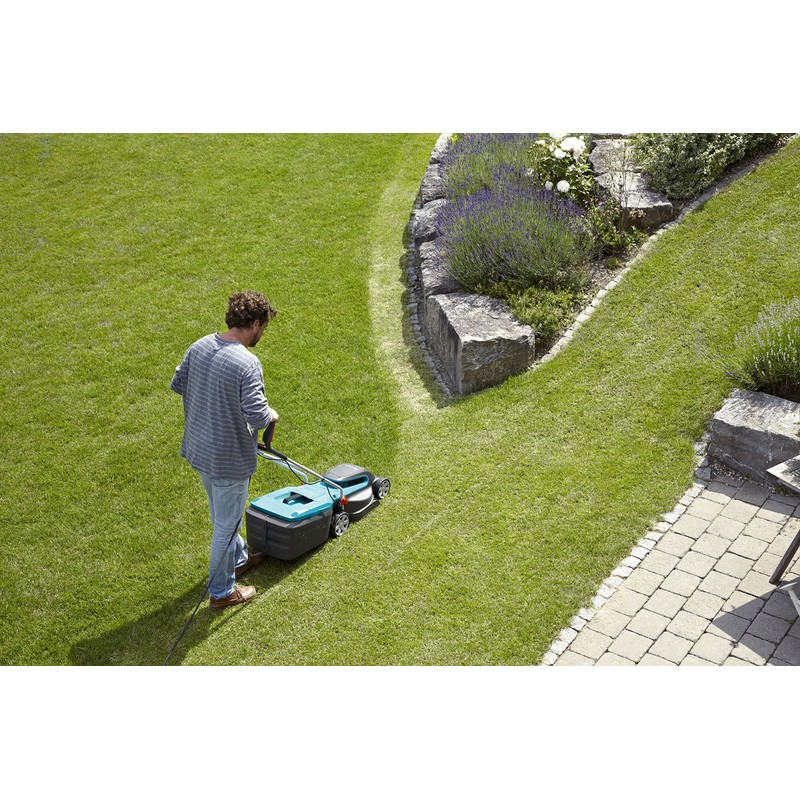 Gardena Garage for robotic mowers: support for lawn robots
