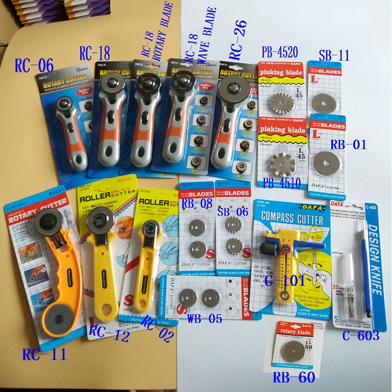 HONEYSEW Series Craft Knife + 20 Pcs Spare blades C-603