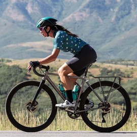 KONG MING CAR Universal Pannier Rack Bicycle Pannier Rack with Side Rails for Saddle Bags, Lightweight Aluminium Bicycle Rear Pannier Rack for 26-29 Inches, 27 kg Load Capacity (H672 - Disc/V-Brake)