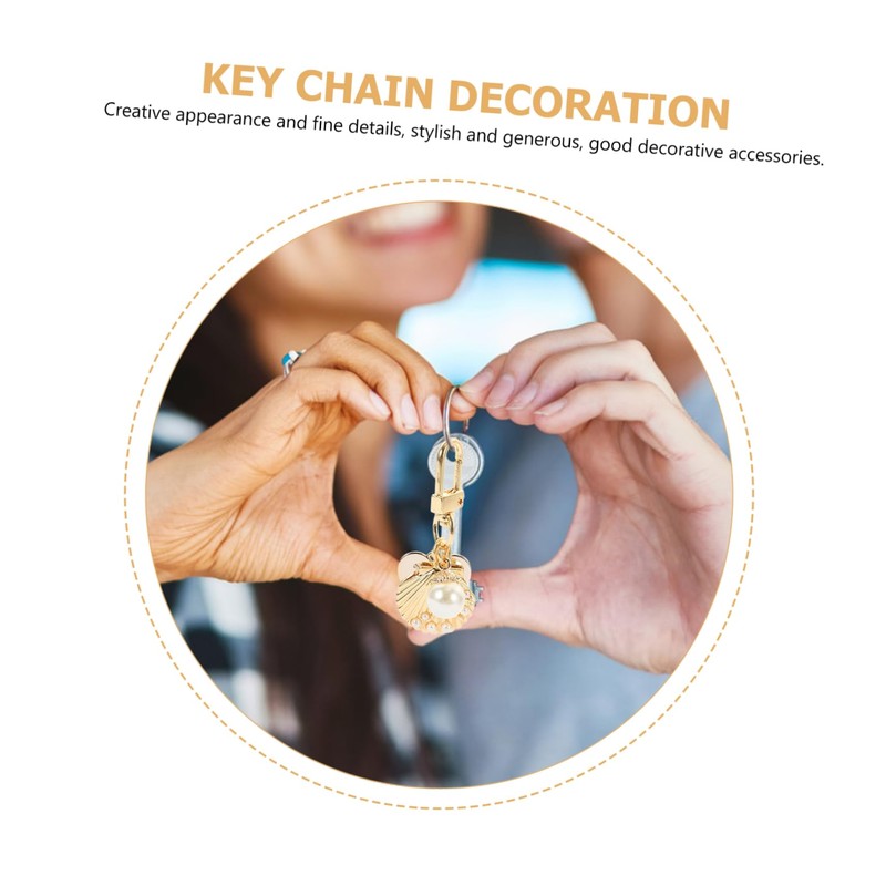Abaodam Elegant Shell Keychain Set 4pcs Pearl Conch Pendants for