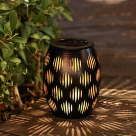 HomeStock Suburban Sophistication 6-inch Black Metal Solar Powered Outdoor Decorative Lantern