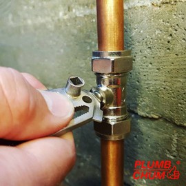 Plumb Chum Plumbers Professional Keyring Plumbing Multi Tool, Many Trade and DIY uses 2X hex bit Holders