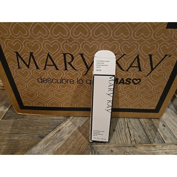 Mary Kay Foundation Primer Cosmetic 054105 Sunscreen Broad Spectrum NIB