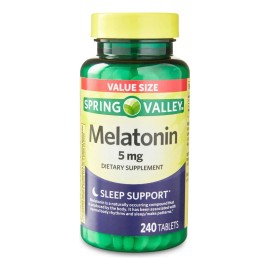 Melatonina 5 mg Spring Valley 240 Cápsulas 100% Vegetarianas te ayuda a conciliar el sueño más rápido, permanecer dormido más tiempo y despertar sintiéndote renovado y descanzado