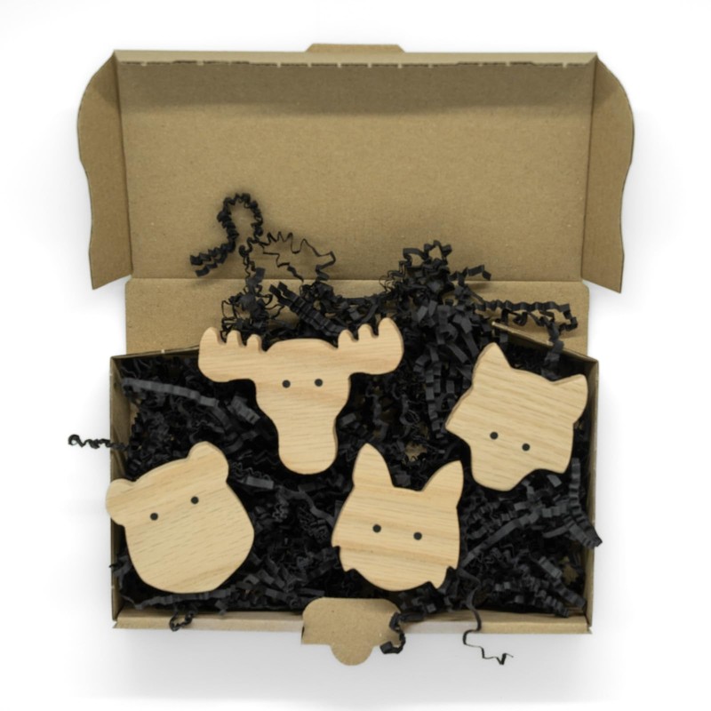 Scandinavian Animals Wall Hooks Made of Untreated Oak Wood (Elk