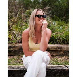 Urban Classics Unisex Sunglasses for Men and Women with Storage Case, Sunglasses San Fransisco, Black, One Size, black