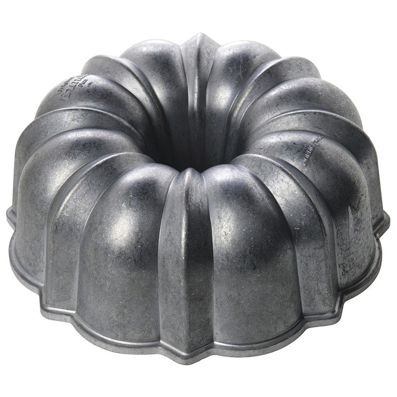 Nordic Ware Commercial Original Bundt Pan with Premium Non-Stick Coating,