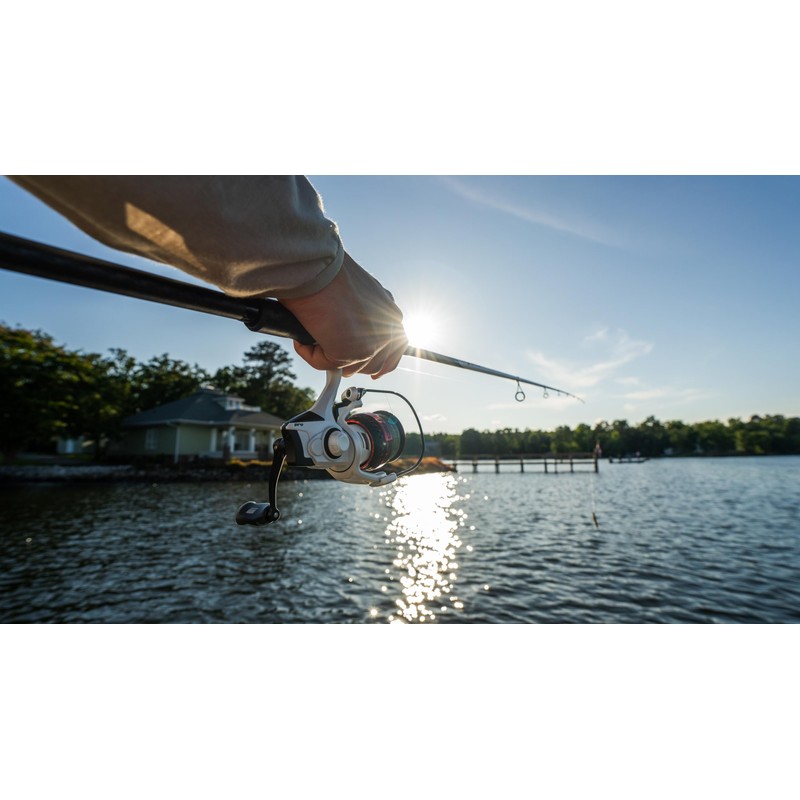 Abu Garcia Max Pro Spinning Reel, Freshwater Angler Fishing Pike