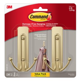 Command - Ganchos dobles grandes de latón satinado, 2 ganchos para chamarra y 2 tiras de comando, sin daños y con calcomanía, sin herramientas, ideal para colgar la decoración del hogar, soporta hasta