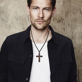 JewelryWe Mens Wooden Cross Necklace: Christian Wooden Cross Pendant Stainless Steel Chain Necklace Religious Jewelry for Men