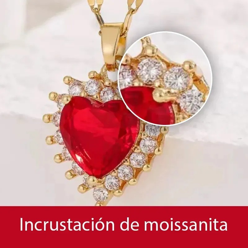 Collar En Forma De Corazón Con Relieve Rojo Moonberry De