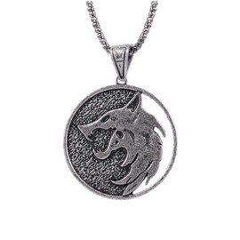 Stylebest Witcher Necklace Wolf Medallion, Meticulously Crafted Zinc Alloy Pendant with Antique Silver Finish, 49mm Diameter, Includes 60cm Extender Chain, for Wolf Lovers and Witcher Fans (（XL1540）)