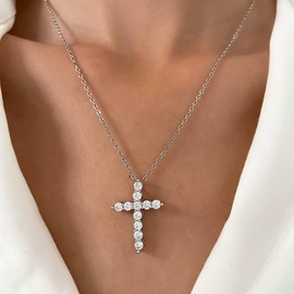 Atentuyi CZ Cross Pendant Necklace Silver Rhinestone Cross Necklace Crystal Cross Choker Religion Crucifix Necklace for Men Thin Chain Cross Rhinestone Necklace Jewellery for Women and Girls, Zinc