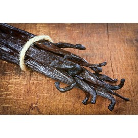 50 Madagascar Vanilla Beans. Whole Grade A Vanilla Pods for Vanilla Extract and Baking