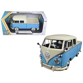 Type 2 (T1) Double Cab Pickup Truck Light Blue and Cream 1/24 Diecast Model Car by Motormax