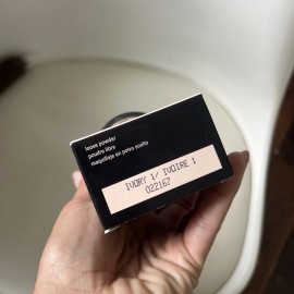 Mary Kay Mineral Powder Foundation  **IVORY 1**  040984 Discontinued NEW IN BOX